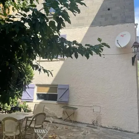Appartement 2 Pièces Calmes Vue